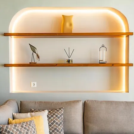 Anemelia * Foiníkion