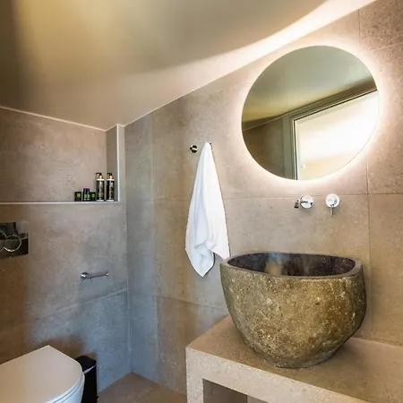 Anemelia Villa Foiníkion