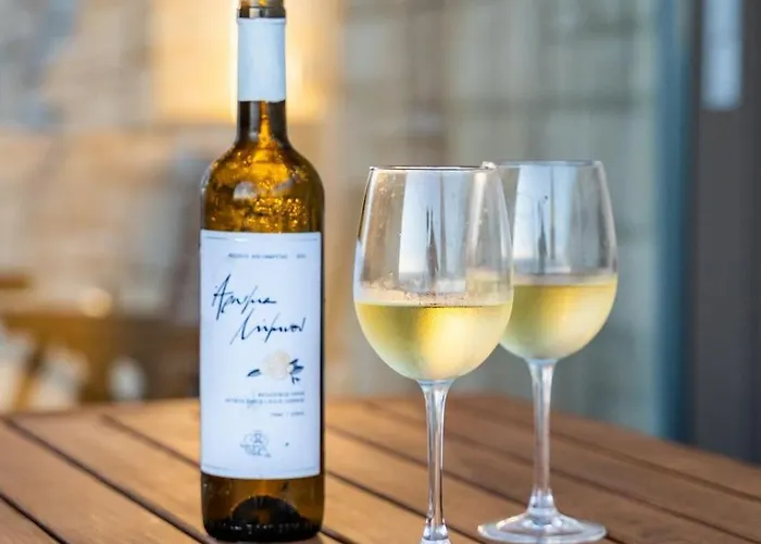 Anemelia فيلة Foiníkion