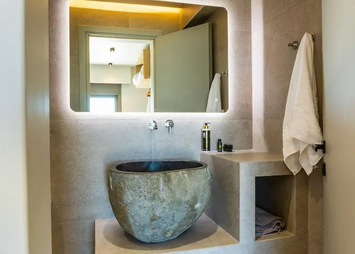 Anemelia * Foiníkion